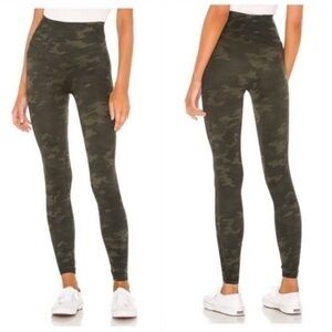 Spanx Large Green Camo Look‎ At Me Now Seamless Leggings Pull On